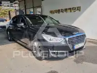 2016 Genesis EQ900