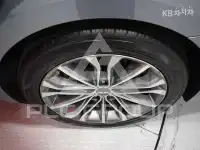2016 Hyundai Genesis