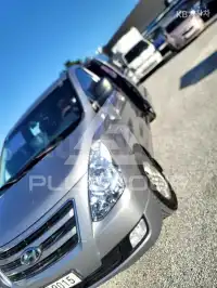 2016 Hyundai Starex