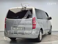 2016 Hyundai Starex