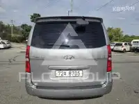 2016 Hyundai Starex
