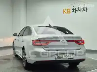 2016 Renault Sm6