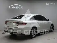 2016 Renault Sm6