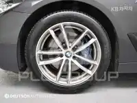 2017 BMW 523