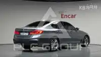 2017 BMW 523