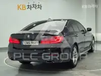 2017 BMW 523