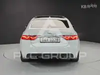 2017 Jaguar XF