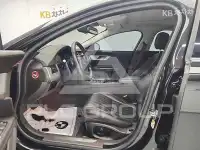 2017 Jaguar XF