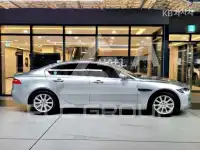 2017 Jaguar XE