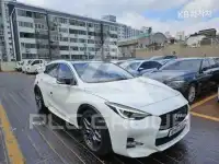 2017 Infinity Q