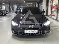 2017 Volvo S90