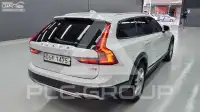 2017 Volvo V90