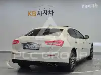 2017 Maserati GHIBLI