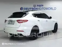 2017 Maserati LEVANTE
