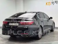 2017 KIA K9