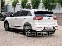2017 KIA Niro