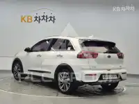 2017 KIA Niro