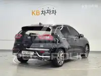 2017 KIA Niro