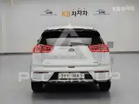 2017 KIA Niro