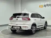 2017 KIA Niro
