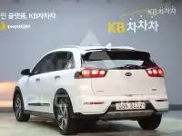 2017 KIA Niro