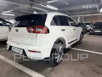 2017 KIA Niro
