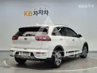2017 KIA Niro