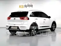 2017 KIA Niro