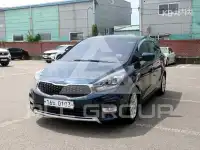 2017 KIA Carens