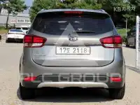 2017 KIA Carens
