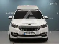 2017 KIA Carnival