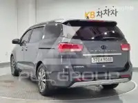 2017 KIA Carnival