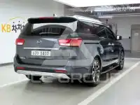 2017 KIA Carnival