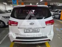 2017 KIA Carnival