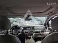 2017 KIA Carnival