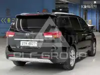 2017 KIA Carnival