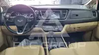 2017 KIA Carnival