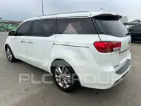 2017 KIA Carnival