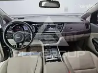 2017 KIA Carnival