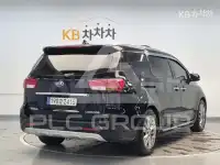 2017 KIA Carnival