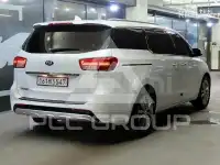 2017 KIA Carnival