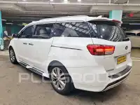 2017 KIA Carnival