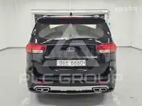 2017 KIA Carnival