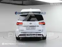 2017 KIA Carnival