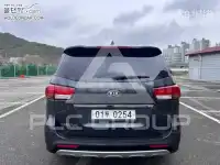 2017 KIA Carnival