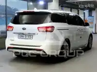 2017 KIA Carnival