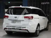 2017 KIA Carnival