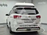 2017 KIA Carnival