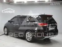 2017 KIA Carnival