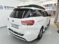 2017 KIA Carnival